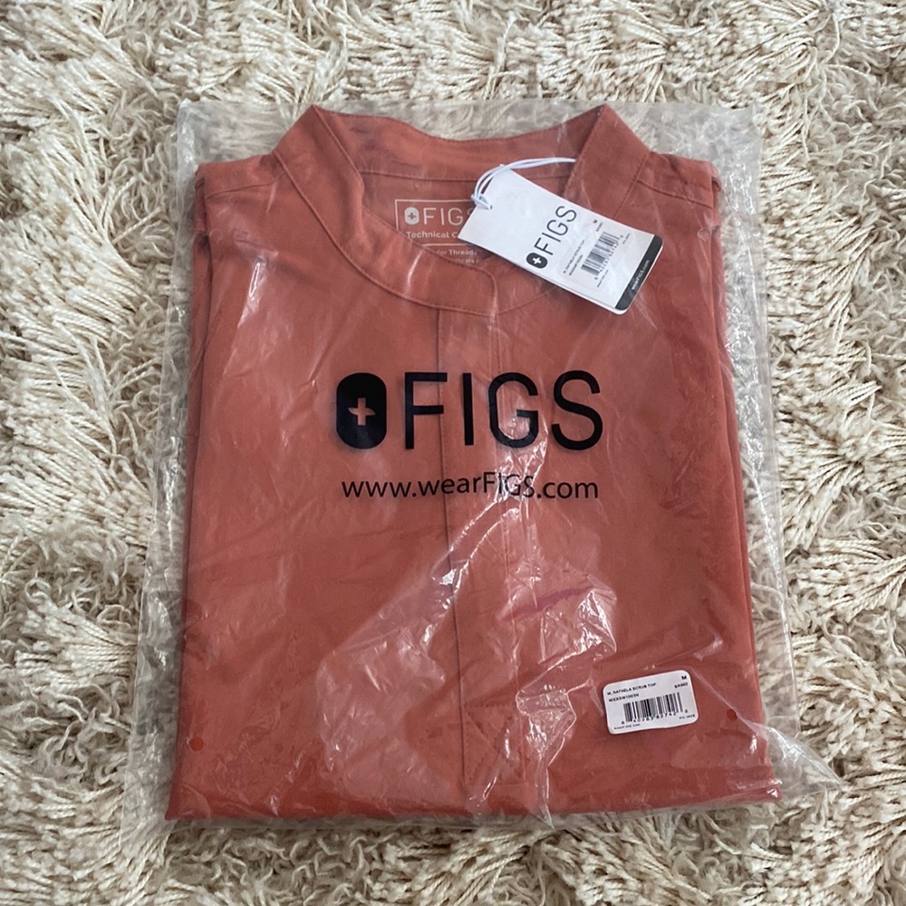 NWT Rafaela scrub top
